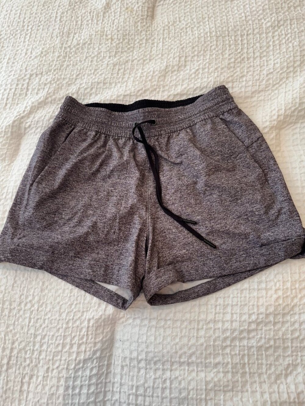 Lululemon Spring Break Away Short II 3" (Style #W7AY5S) Size 6